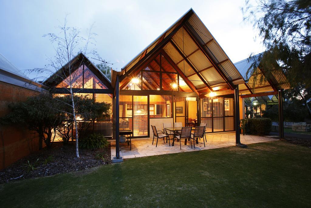 Whalers Cove Villas Dunsborough Room photo